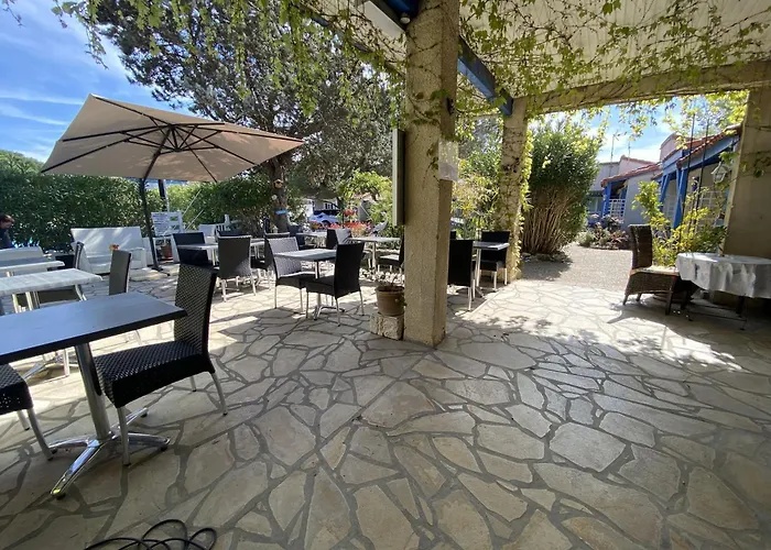 Hotel Des 4 Vents Esprit Camargue Parking Privé Gratuit 3*