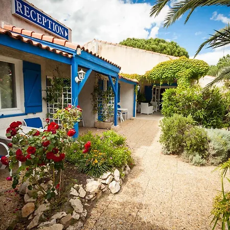 Hotel Des 4 Vents 3* Aigues-Mortes