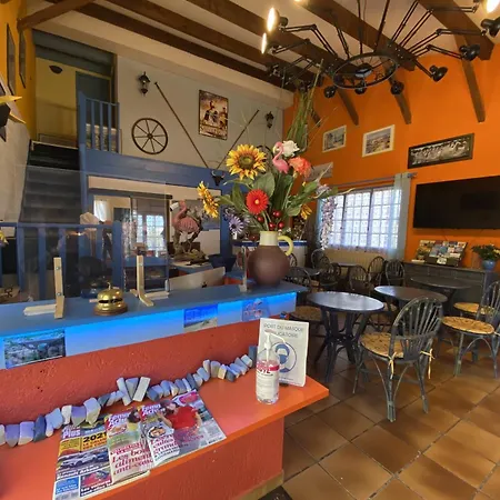 Des 4 Vents Esprit Camargue Parking Privé Securisé Aigues-Mortes